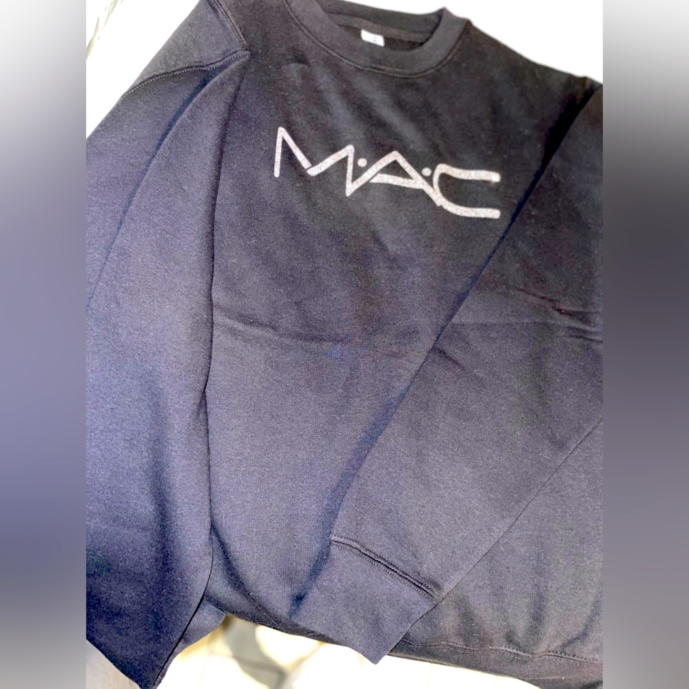 M.A.C crewnecks